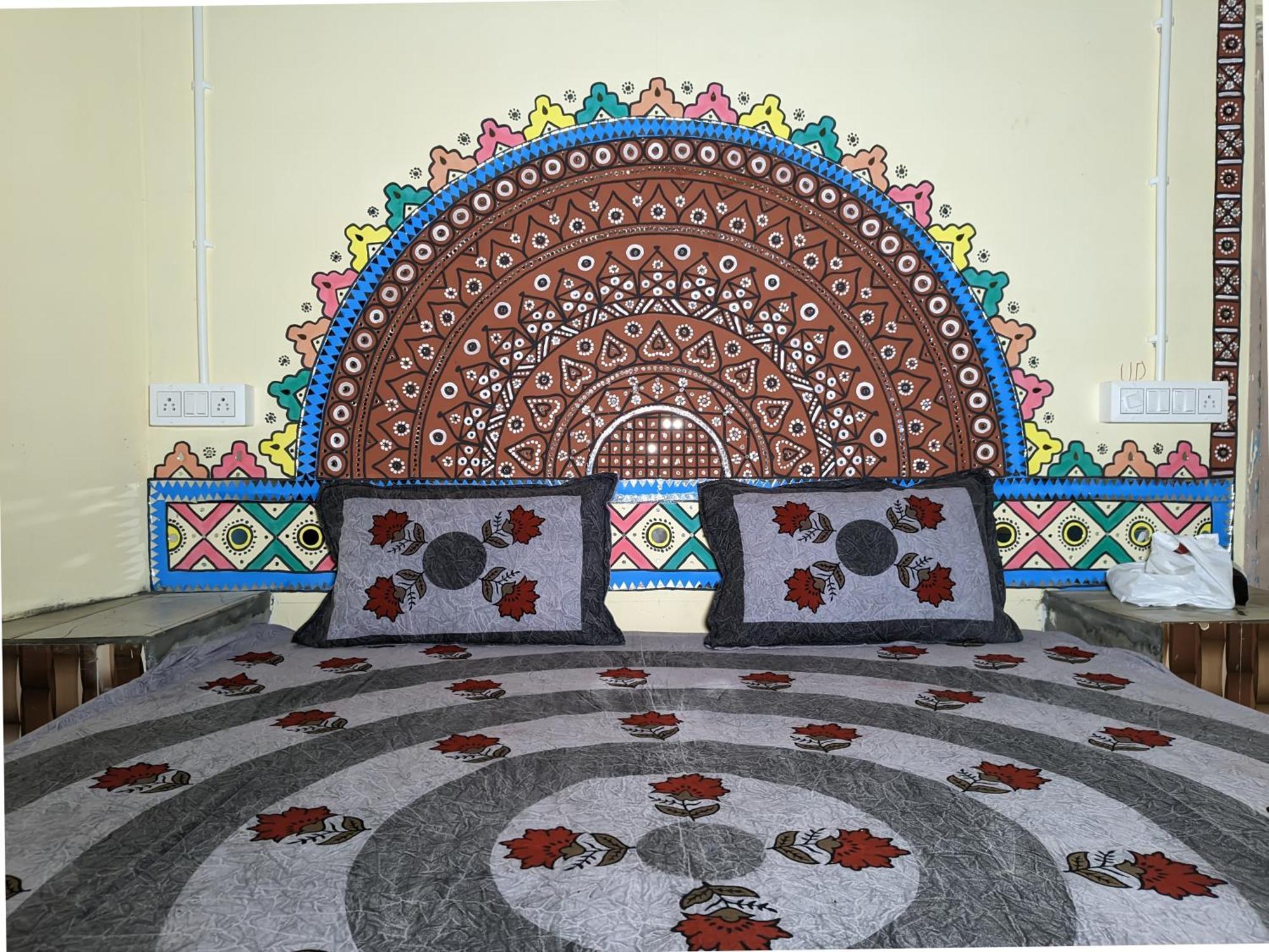 White Land Villagestay Dhordo المظهر الخارجي الصورة