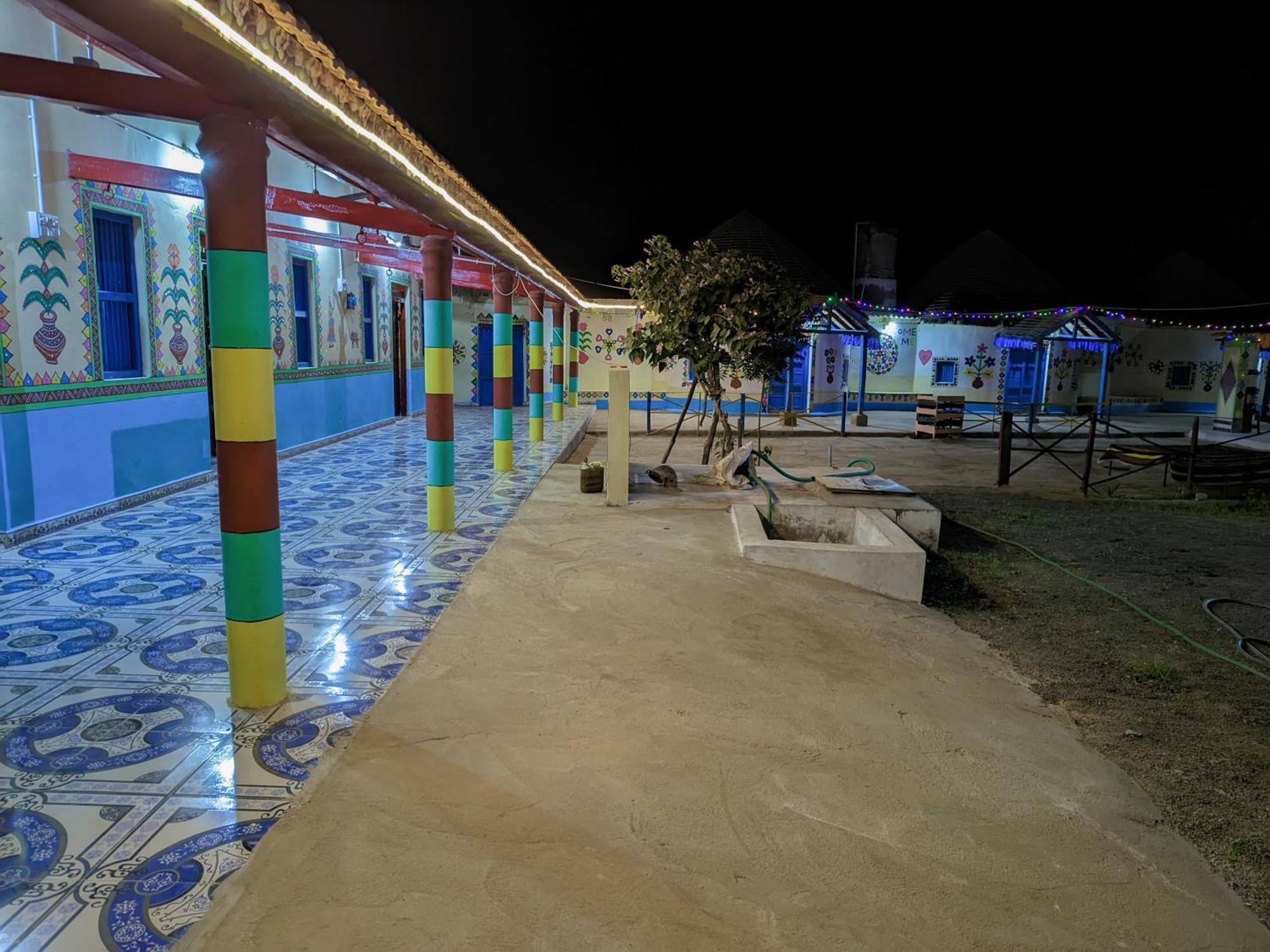 White Land Villagestay Dhordo المظهر الخارجي الصورة