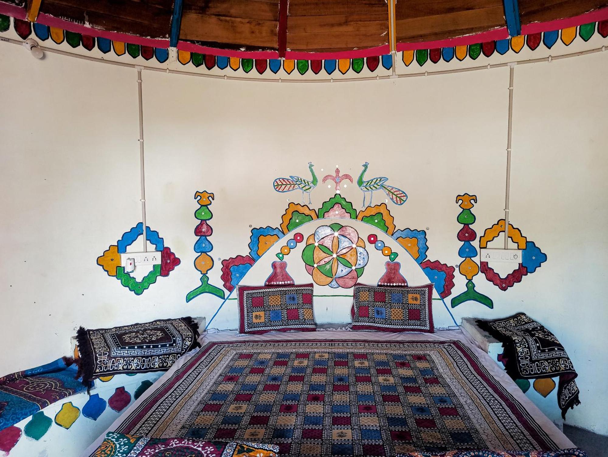 White Land Villagestay Dhordo المظهر الخارجي الصورة