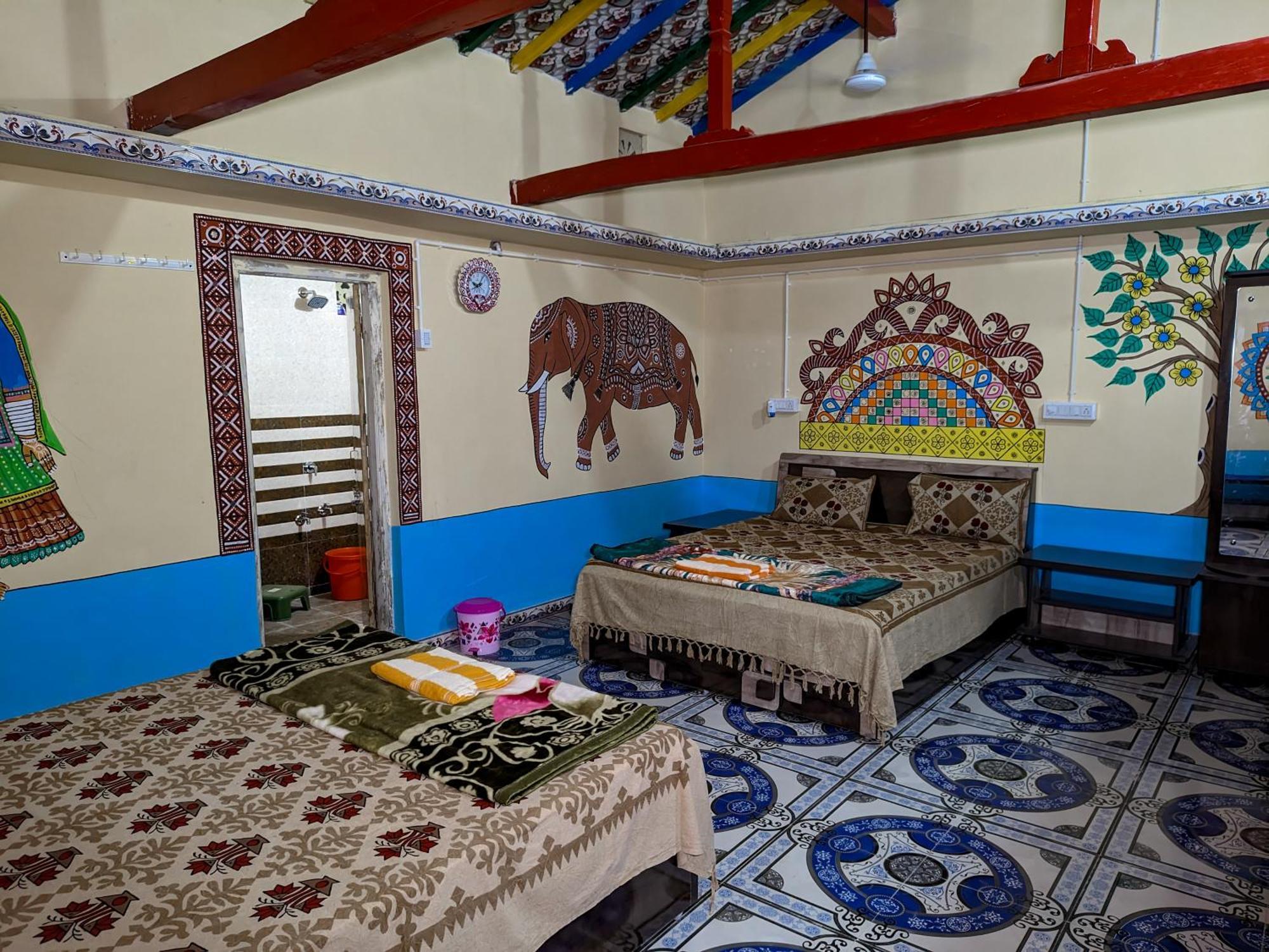 White Land Villagestay Dhordo المظهر الخارجي الصورة